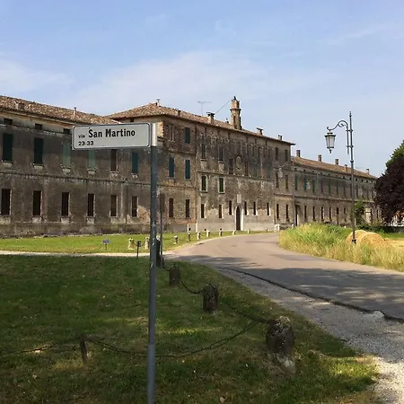 Lo Scrigno Di Lara Ceresara